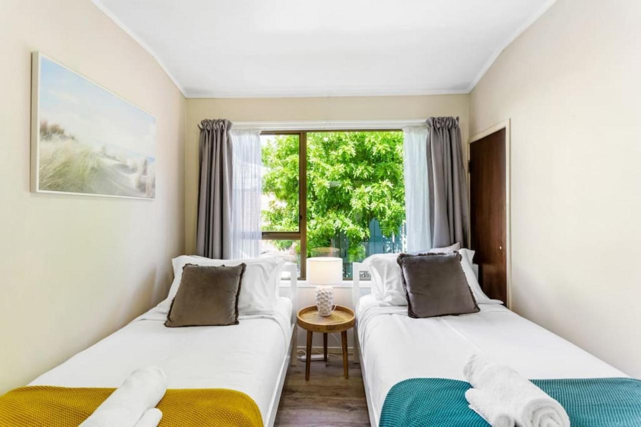 Family Retreat With Parking, Wi-fi And Garden * Auckland