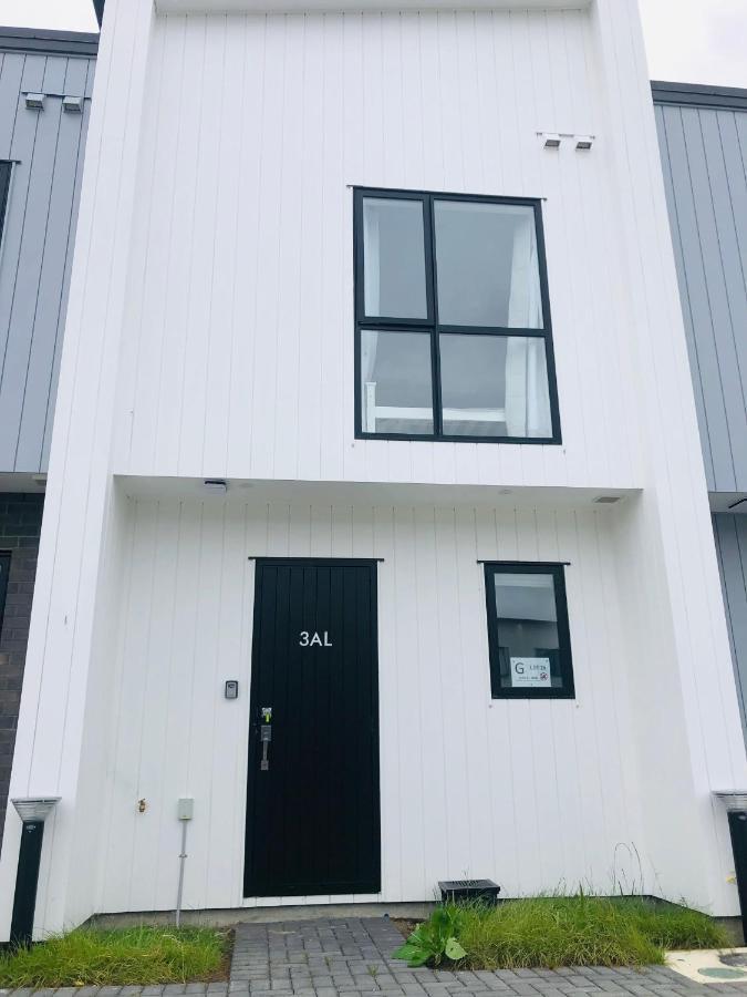 Cozy Brand New Townhouse 26 * Auckland