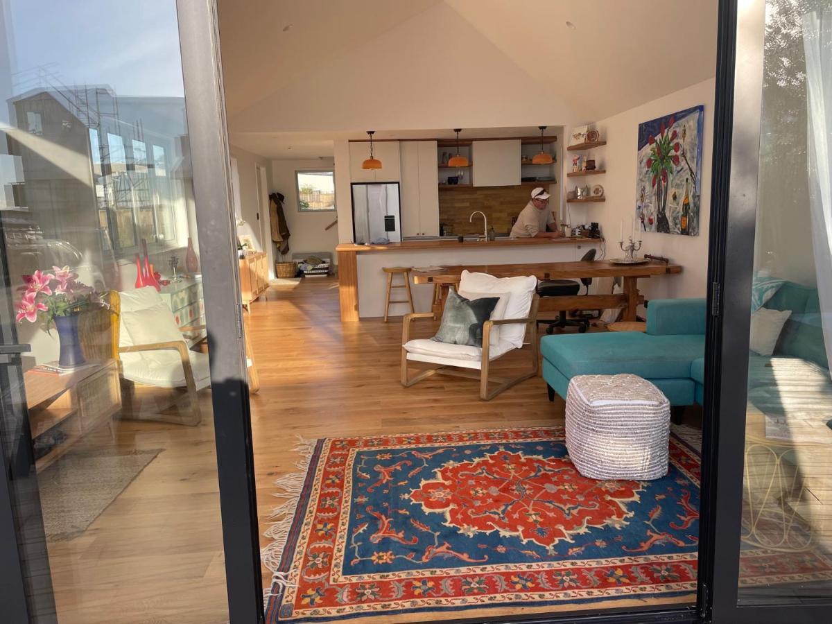 The Lighthouse - Boathouse Bay Holiday home