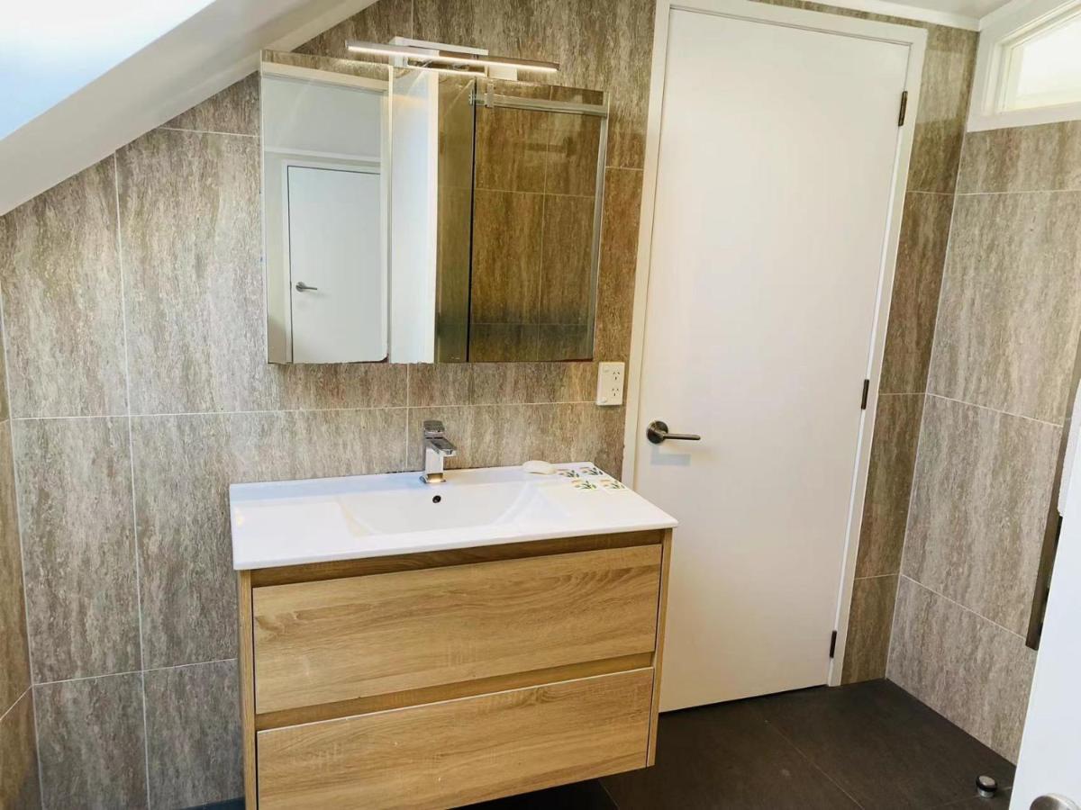 Hospedagem domiciliar Oakparkvilla Seaviewfamilyroom Kingroom Queenroom-wifi (adults Only) Auckland