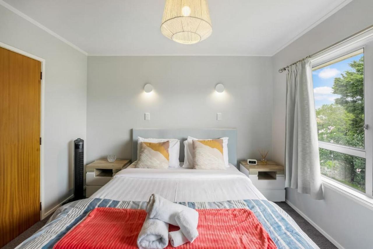 Cosy Haven Unit With Garage And Air-con Auckland