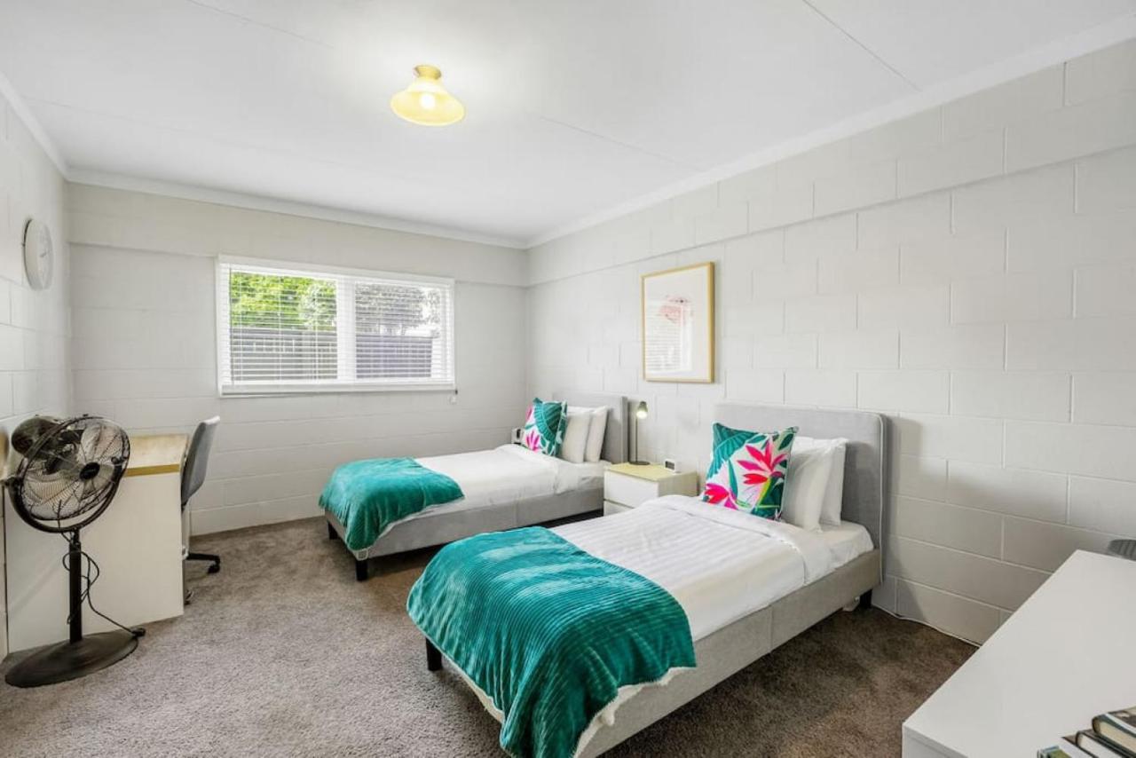 Apartment Cosy Haven Unit With Garage And Air-con