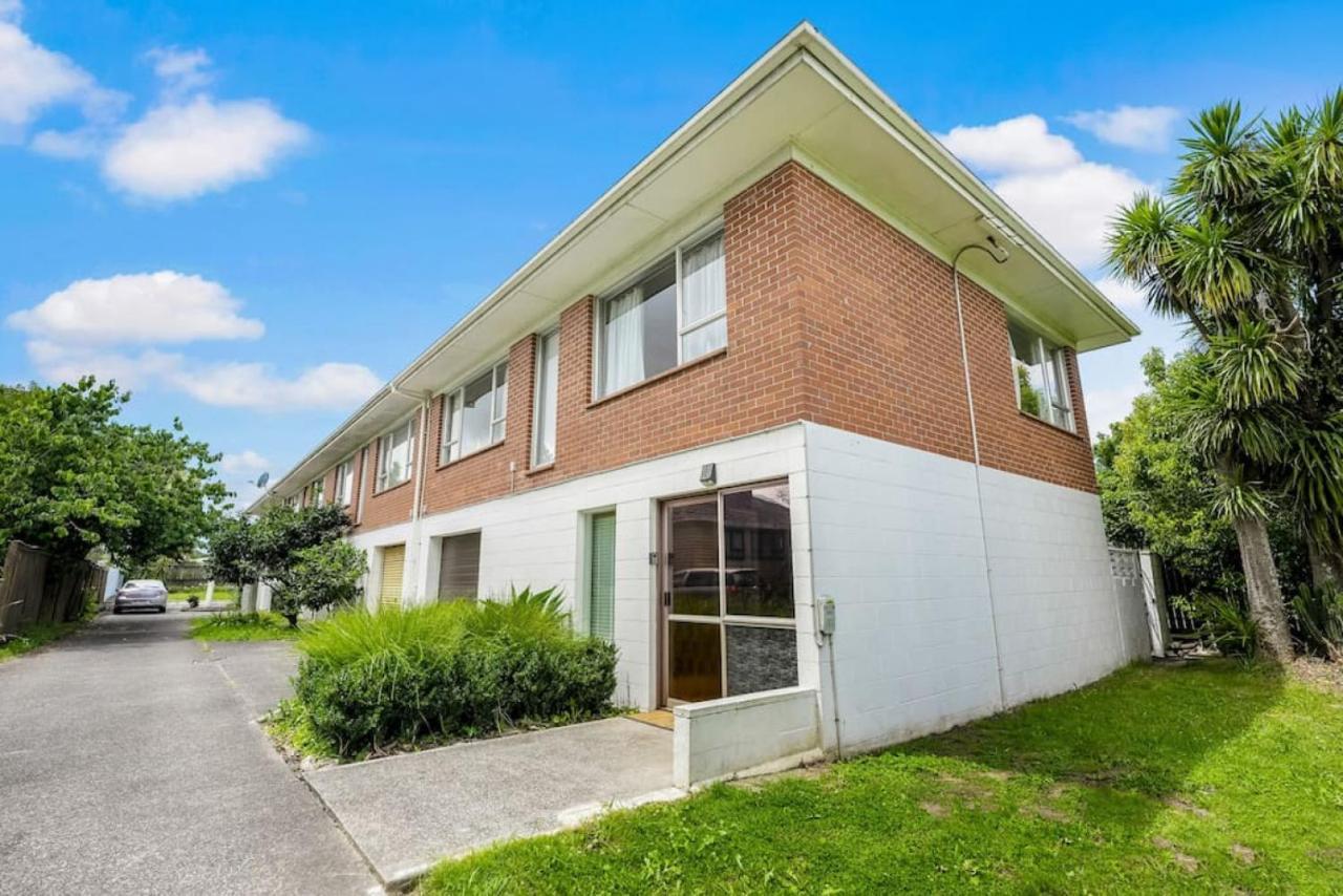 Cosy Haven Unit With Garage And Air-con *