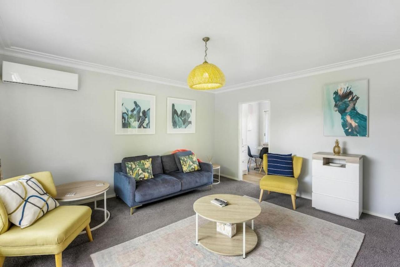 Cosy Haven Unit With Garage And Air-con Apartment