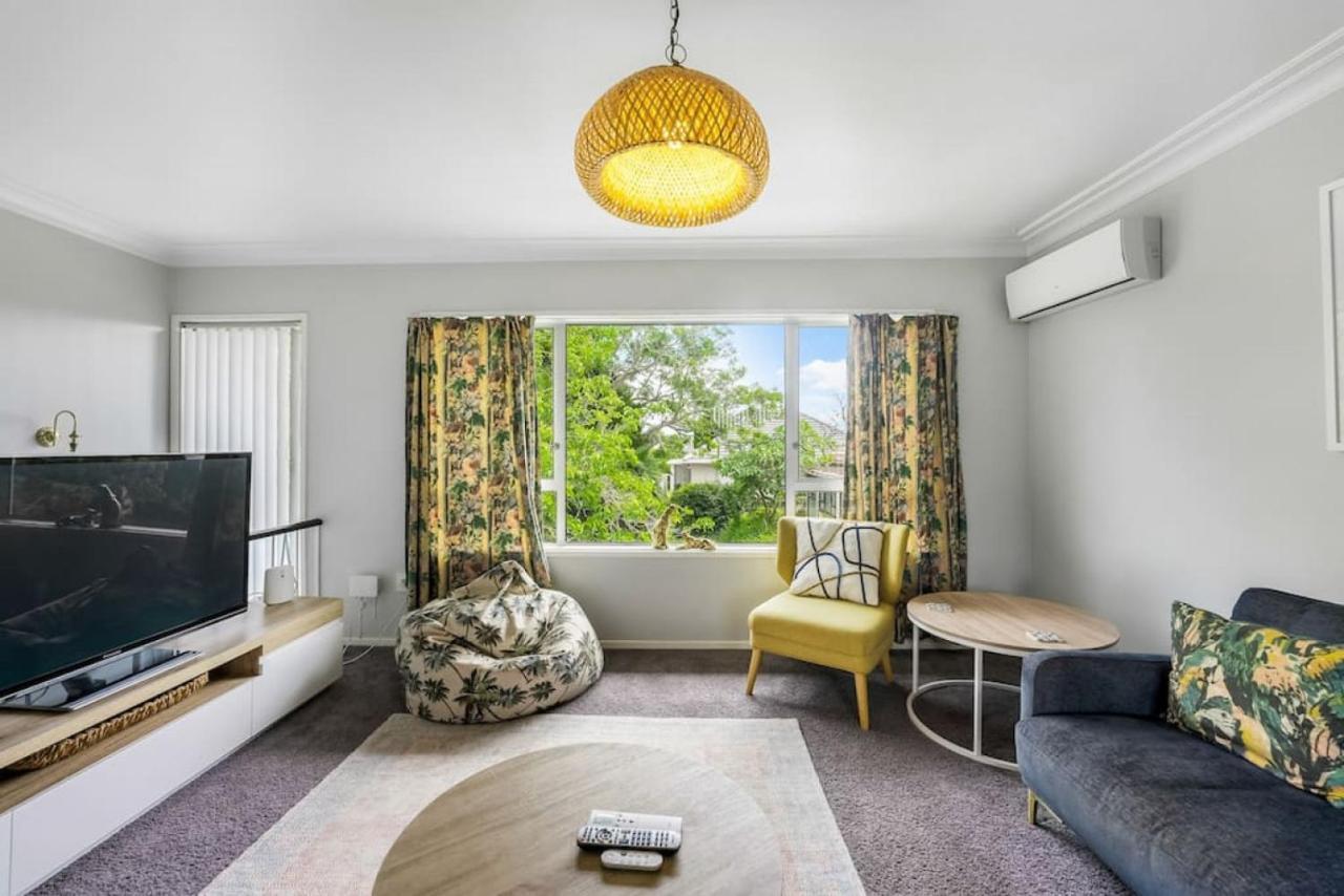 Cosy Haven Unit With Garage And Air-con Auckland