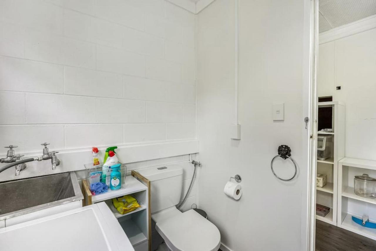 Cosy Haven Unit With Garage And Air-con Apartment