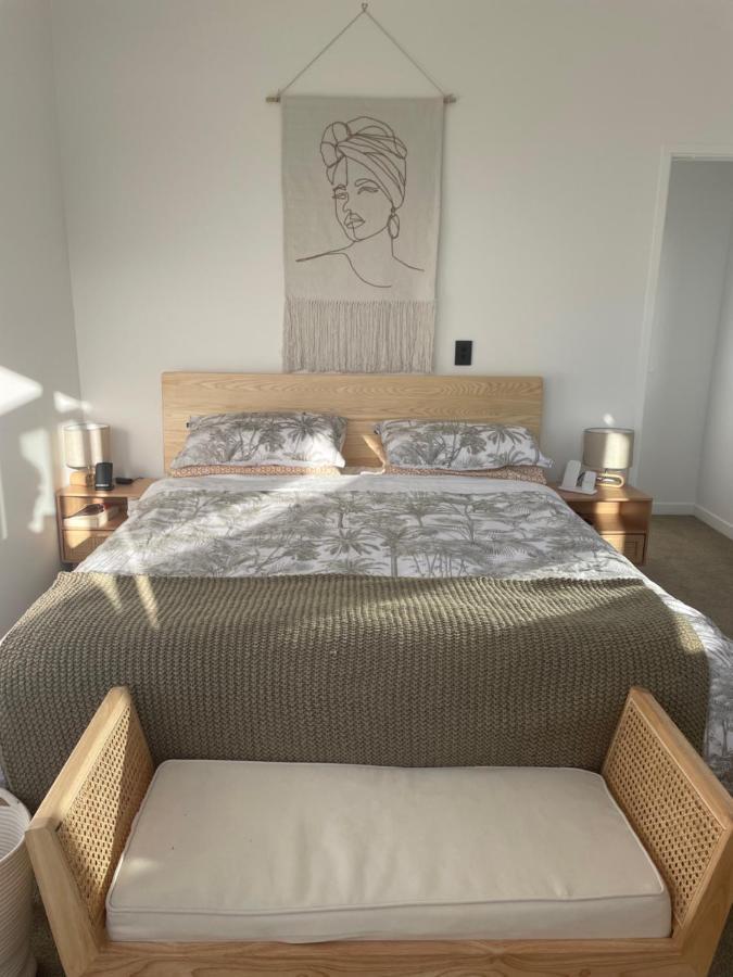 The Lighthouse - Boathouse Bay Holiday home
