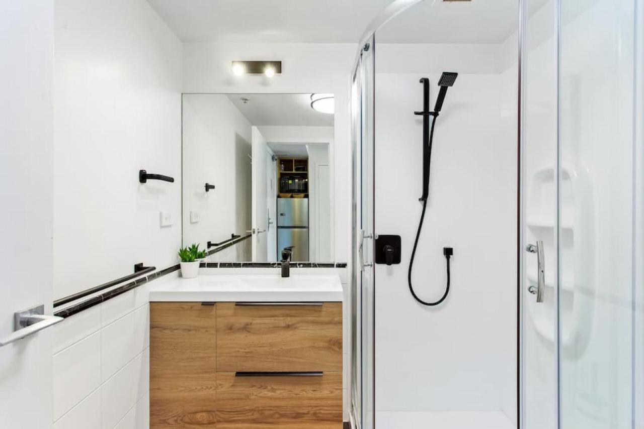 1br With Stunning Harbour Views - Netflix - Wifi Apartment *