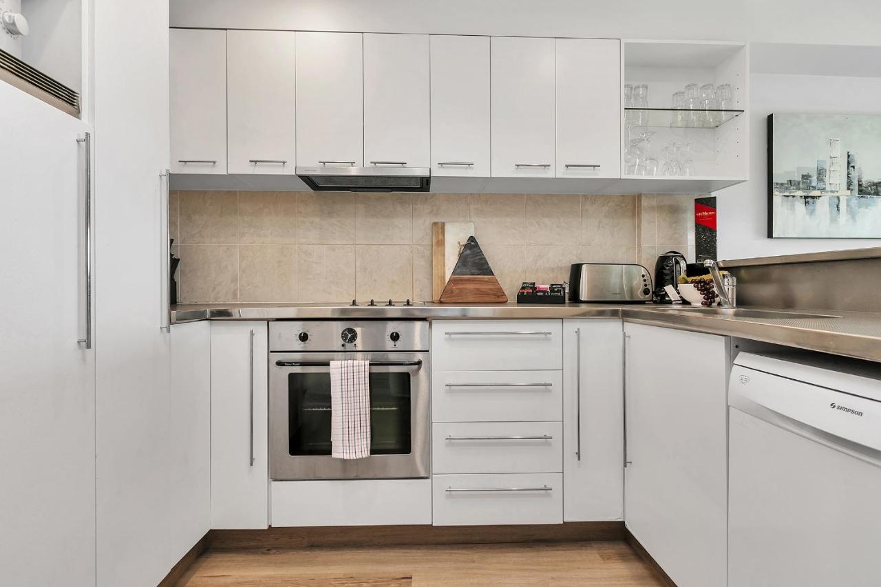 Apartment Glamorous Getaway - Heart Of The Viaduct 'quays' Auckland
