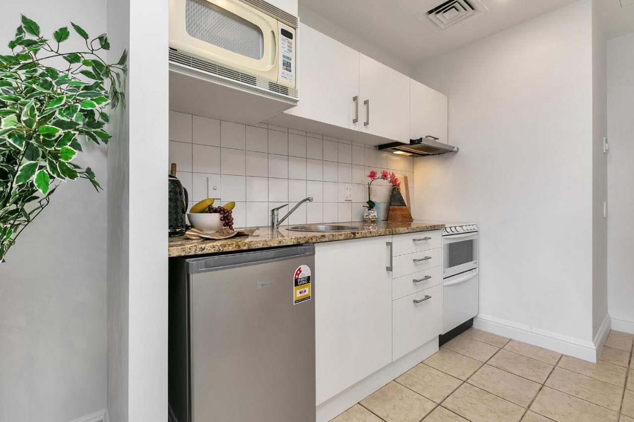 Your Family Getaway - Rooftop & Pool! Apartamento *