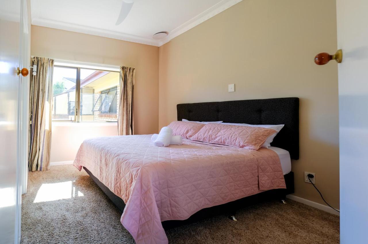 Howick Sea View House