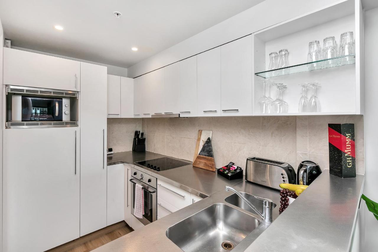 Apartment Glamorous Getaway - Heart Of The Viaduct 'quays' Auckland