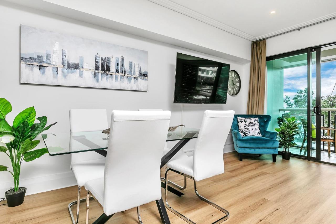 Apartment Glamorous Getaway - Heart Of The Viaduct 'quays' *
