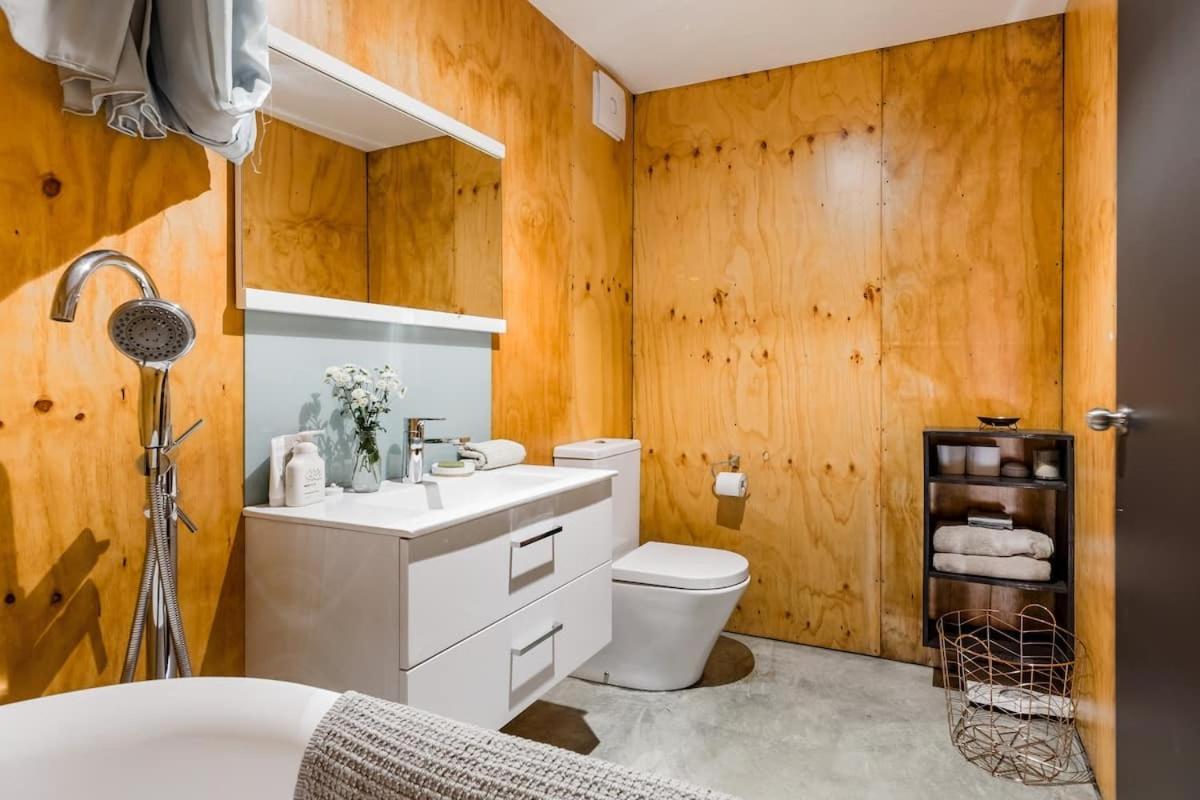 Holiday home Mid-century Modern Family