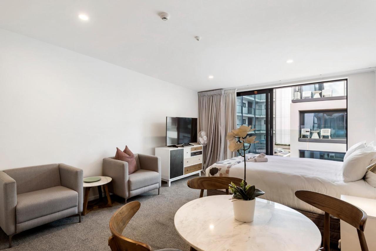 Fernz & Birkenhead Motel Auckland