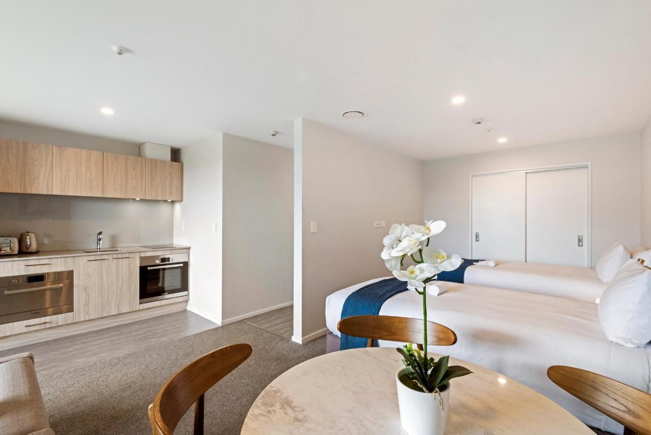 Fernz & Birkenhead 5*