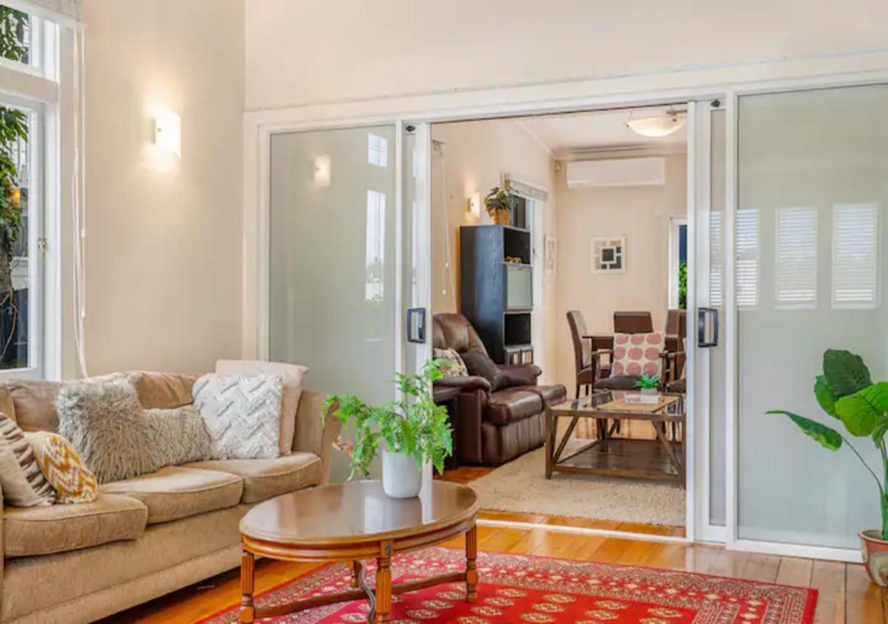 Charming 6-bedroom Parnell Holiday home