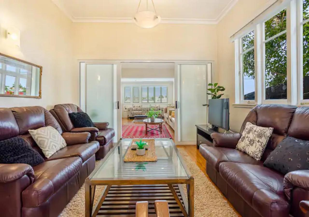 Holiday home Charming 6-bedroom Parnell *