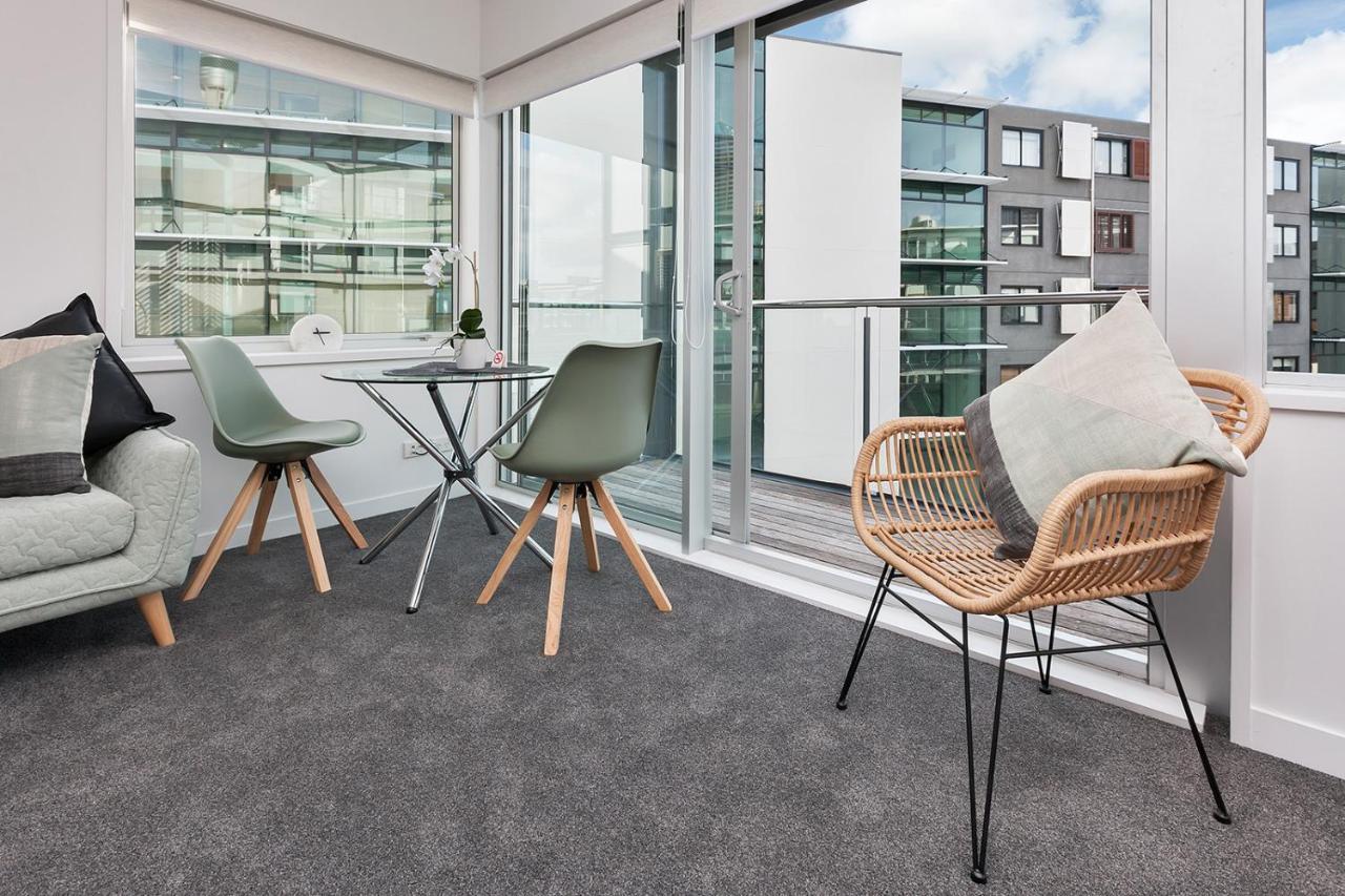 Qv Cosy In The Viaduct