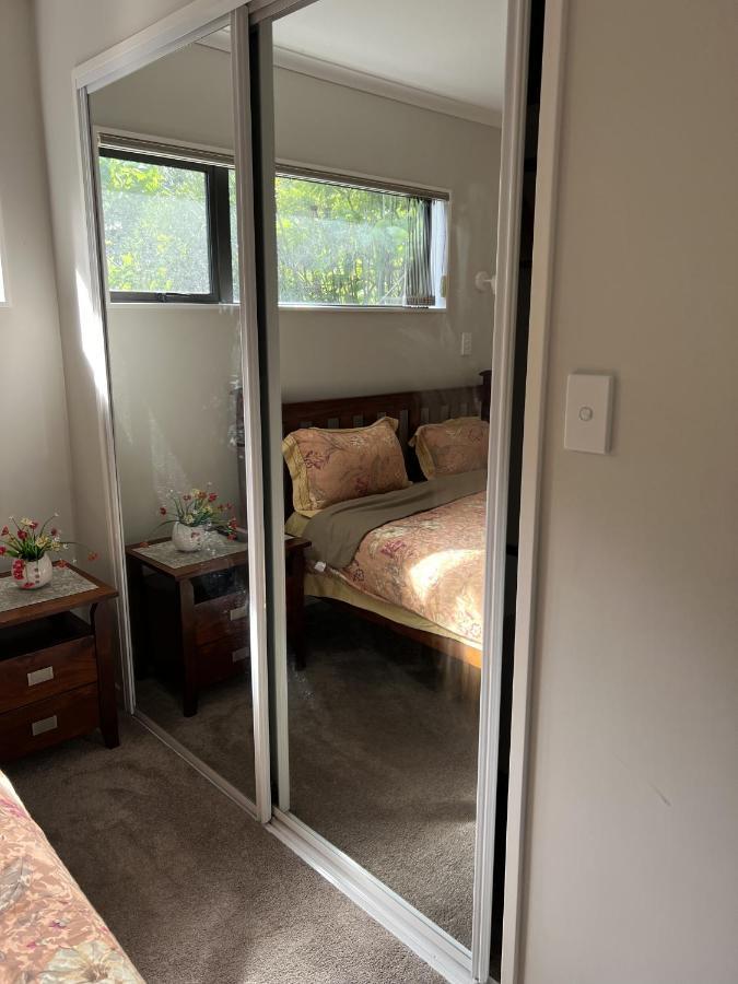 Guest - Cosy Place In The Wattle Downs * Auckland