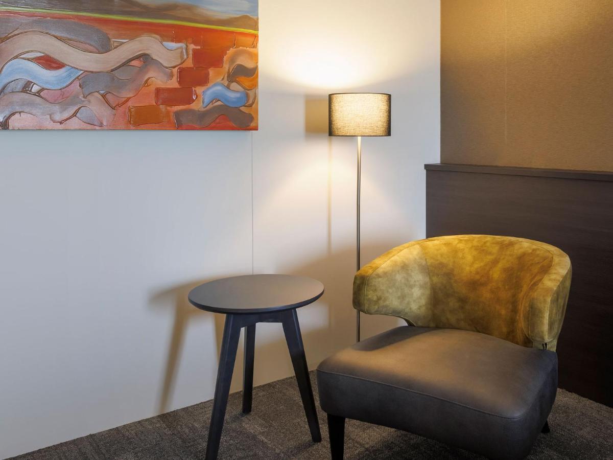 Jetpark Airport Hotel 4*