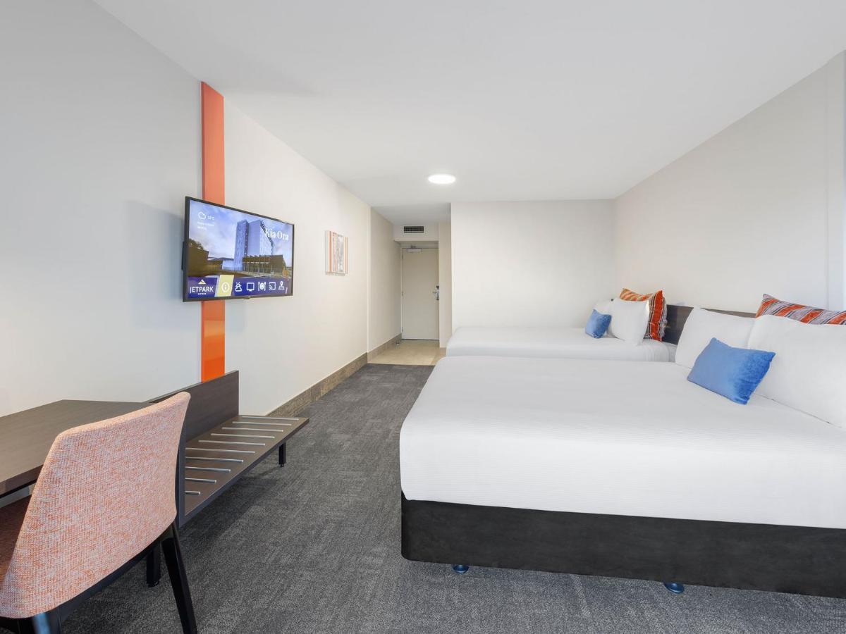 Jetpark Airport 4*