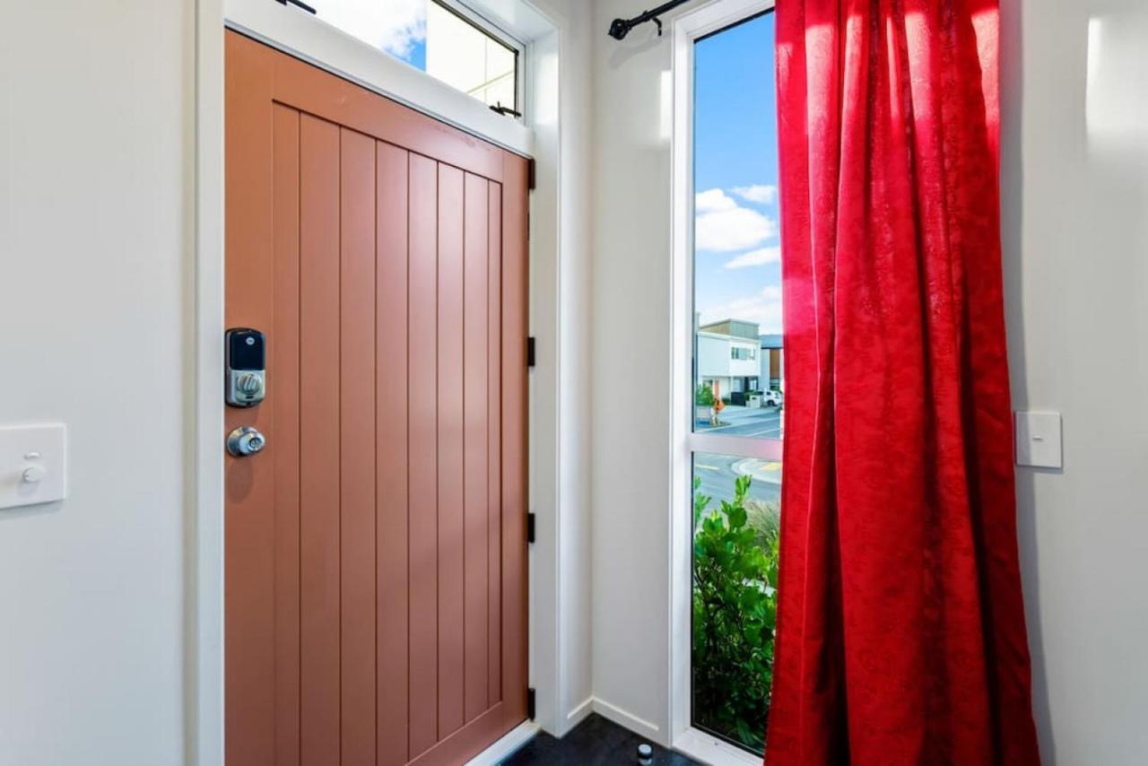3 Bedroom Stunner In Hobsonville - Wifi - Netflix Holiday home Auckland
