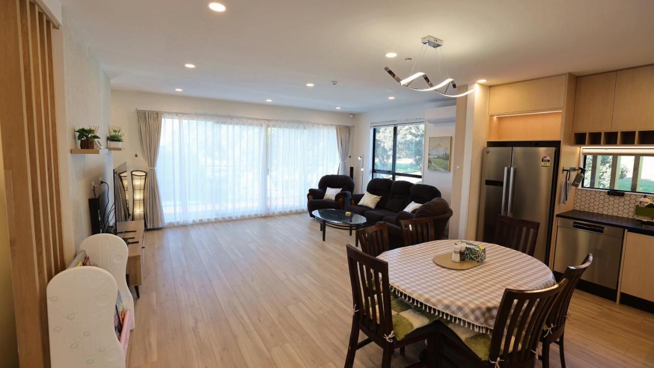 Luxury Brand New Designer Living * Auckland