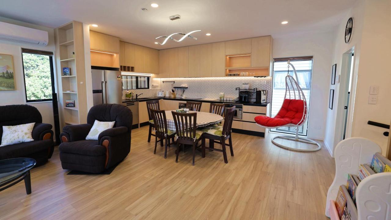 Luxury Brand New Designer Living * Auckland