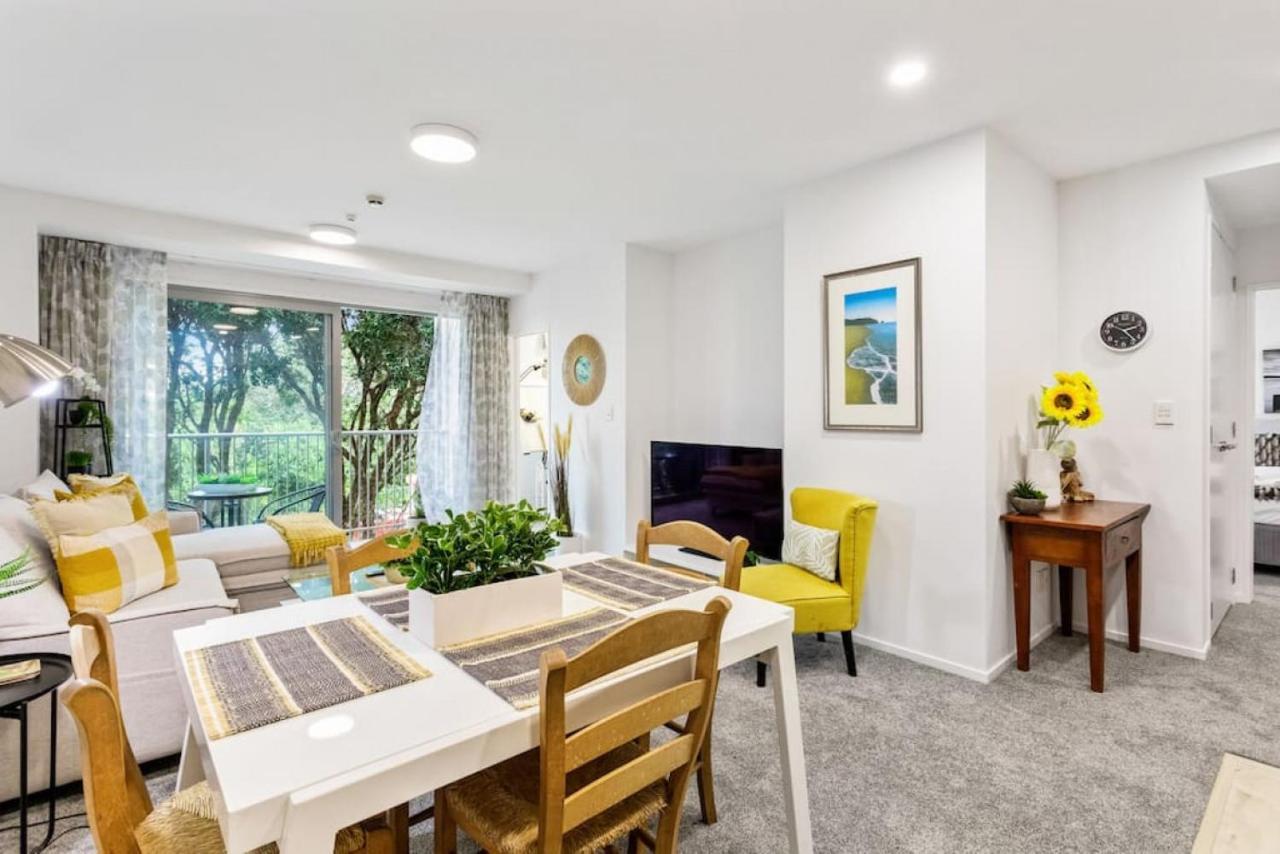 Hideaway With Pool And Free Parking Apartment