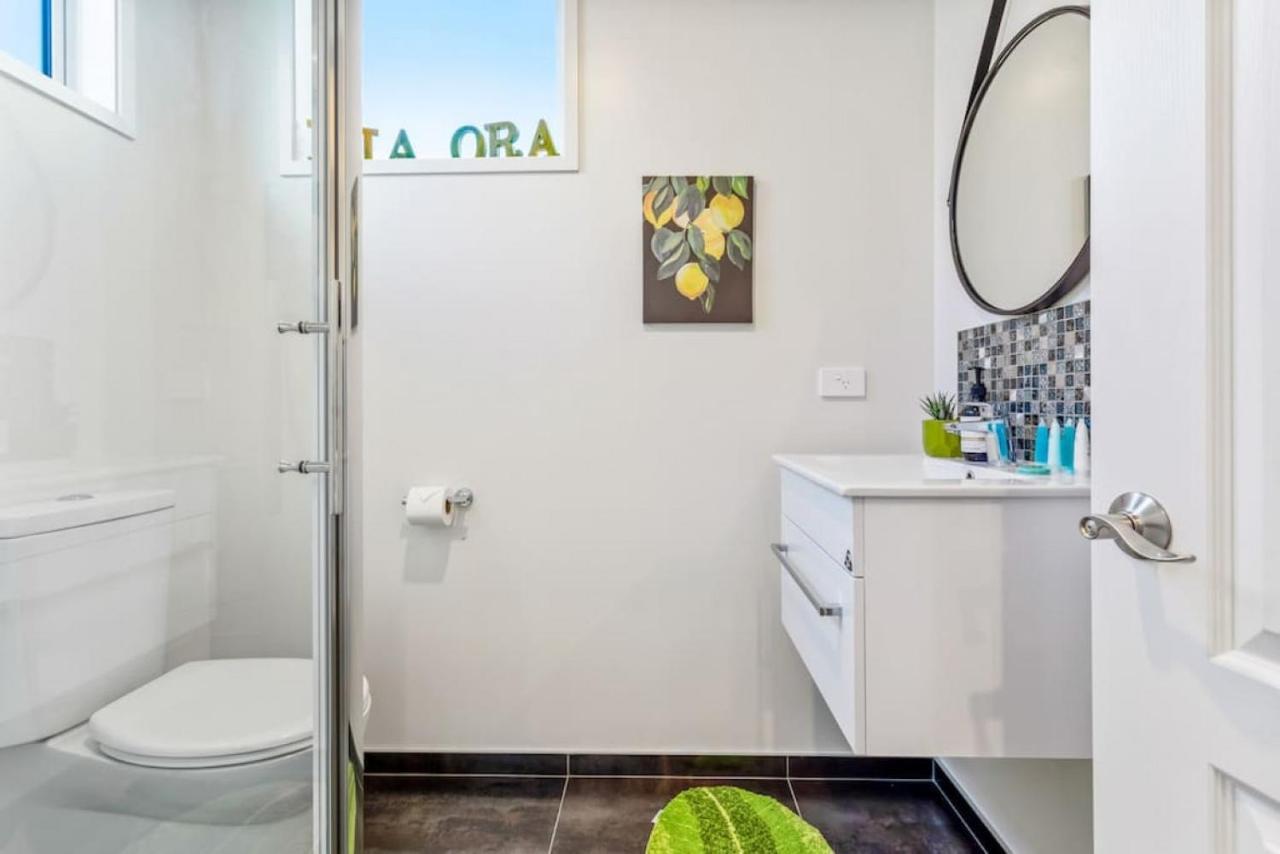 3 Bedroom Stunner In Hobsonville - Wifi - Netflix *