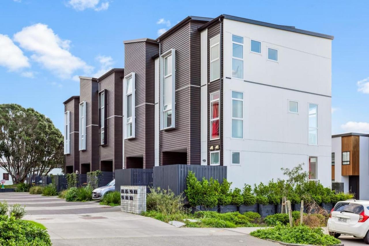 3 Bedroom Stunner In Hobsonville - Wifi - Netflix Holiday home Auckland