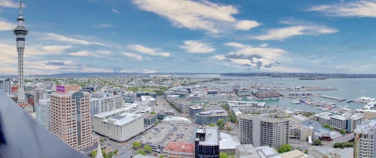 Magnificent Harbour View Skytower View In Cbd