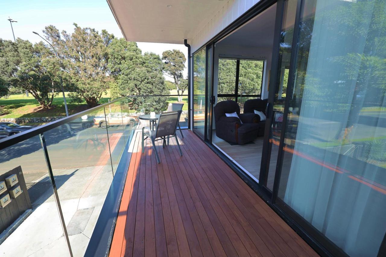 Luxury Brand New Designer Living *