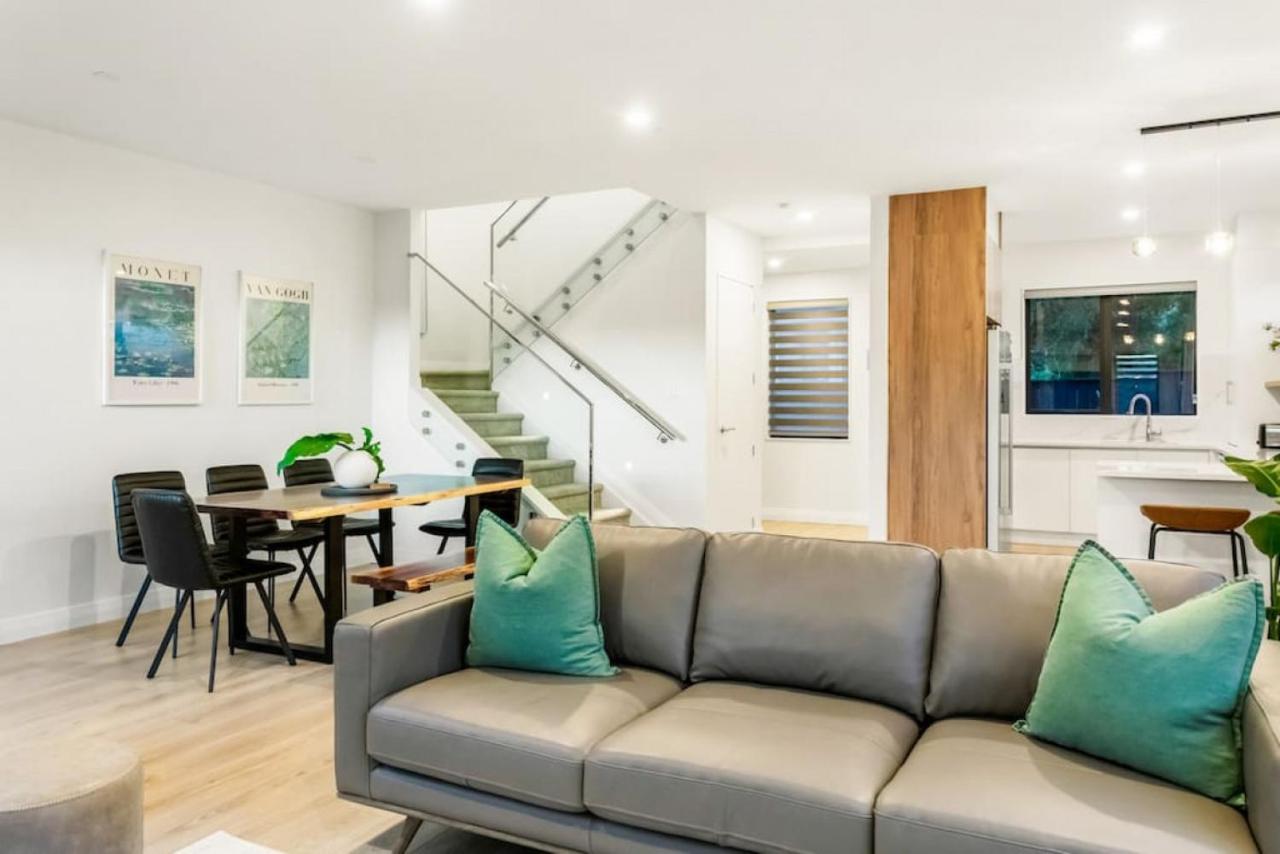 Pristine Modern - Netflix - Heatpump * Auckland