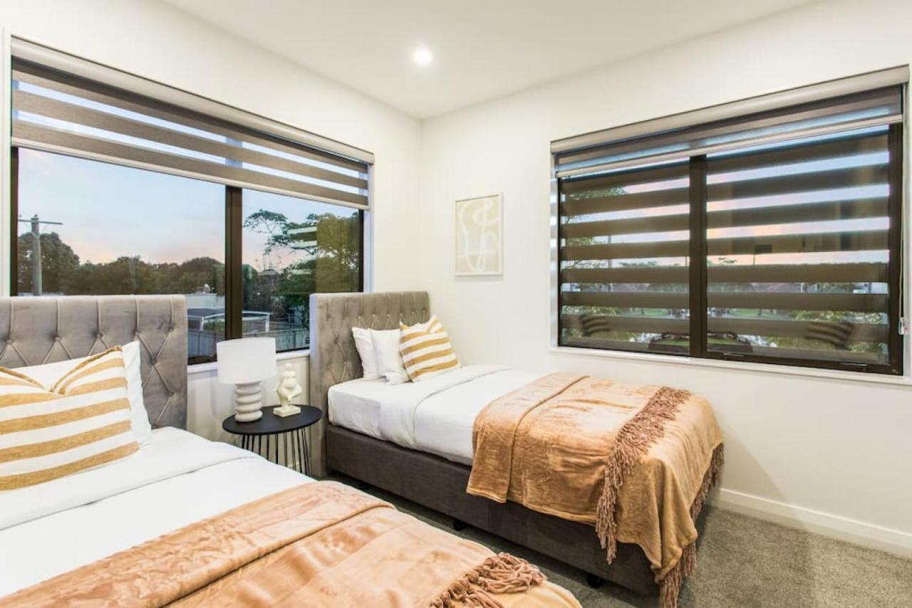 Pristine Modern - Netflix - Heatpump Holiday home Auckland