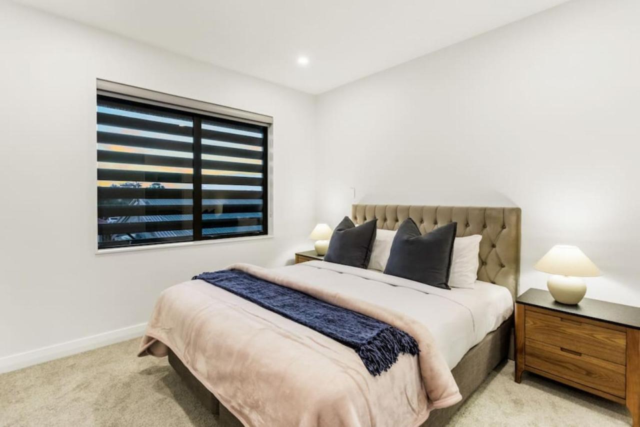 Pristine Modern - Netflix - Heatpump * Auckland