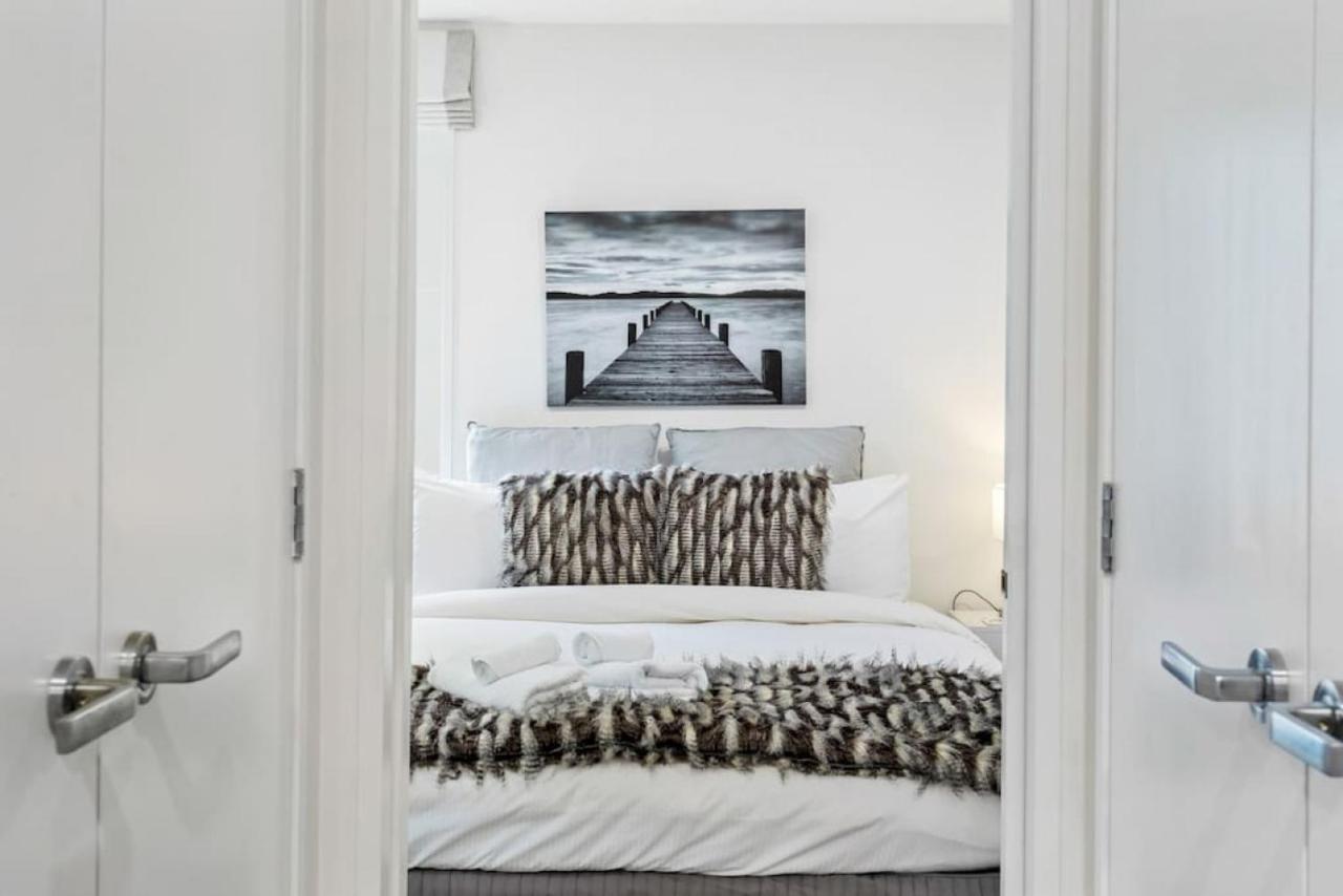 Hideaway With Pool And Free Parking Apartment Auckland