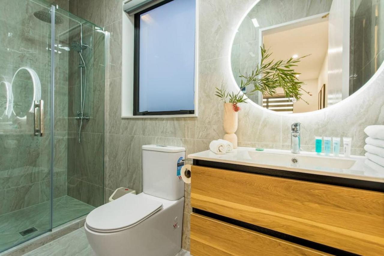 Holiday home Pristine Modern - Netflix - Heatpump Auckland