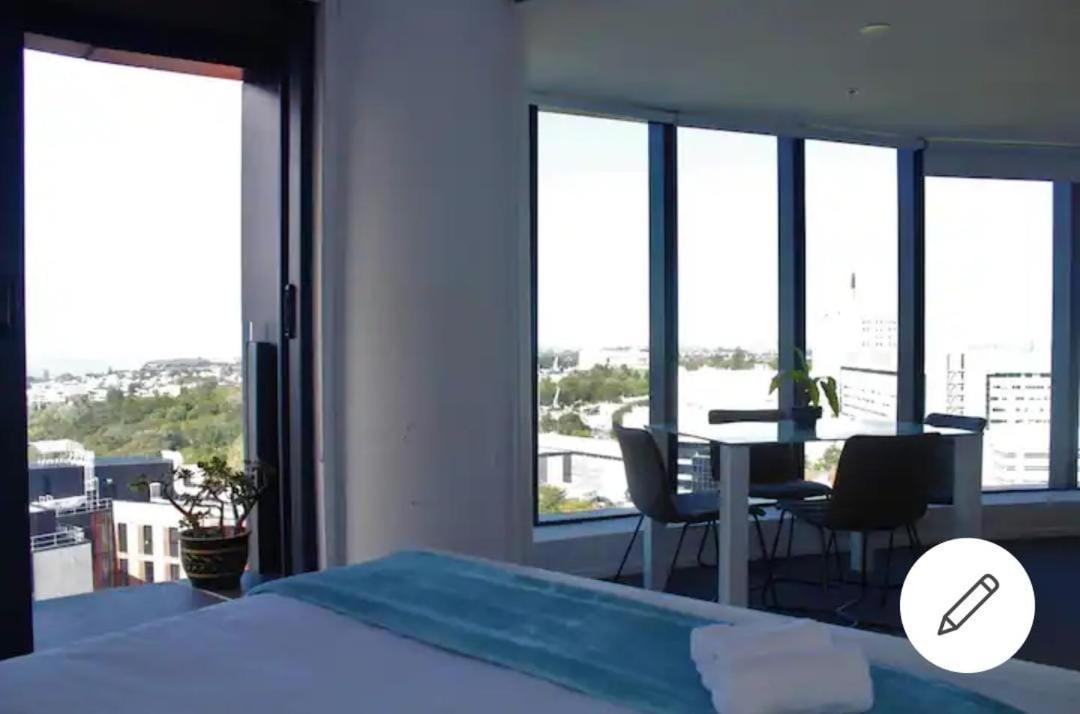 Pinnacle Apartment
