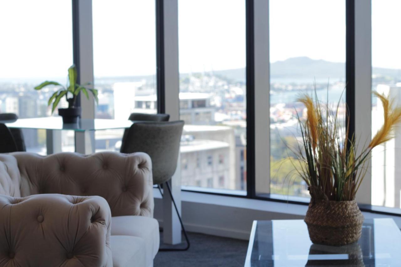 Apartment Pinnacle