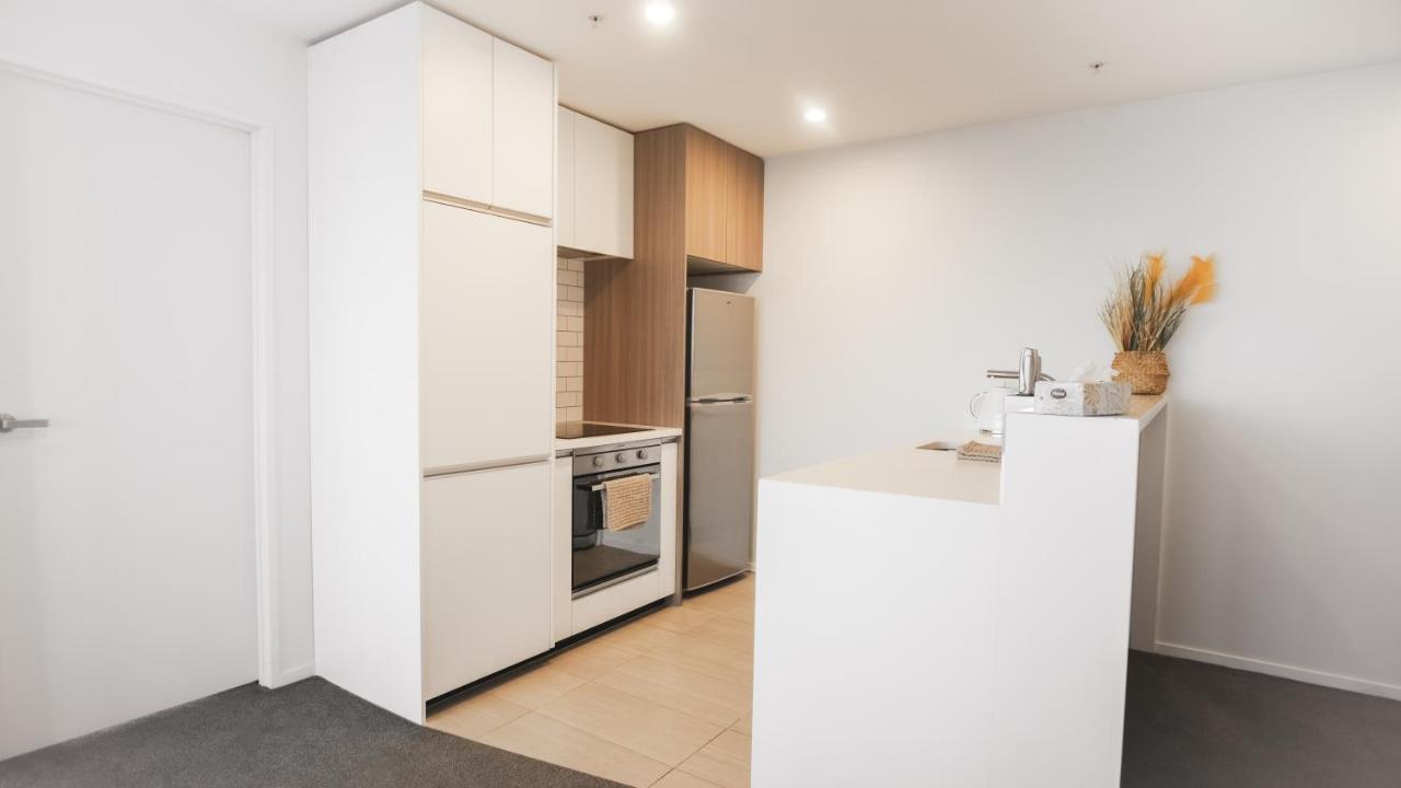 Apartment Pinnacle *