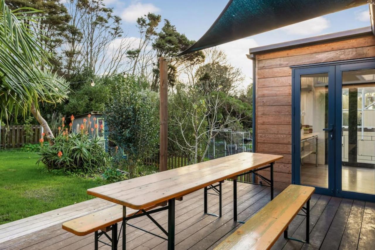 Holiday home Hollys Abode With Piano And Deck *