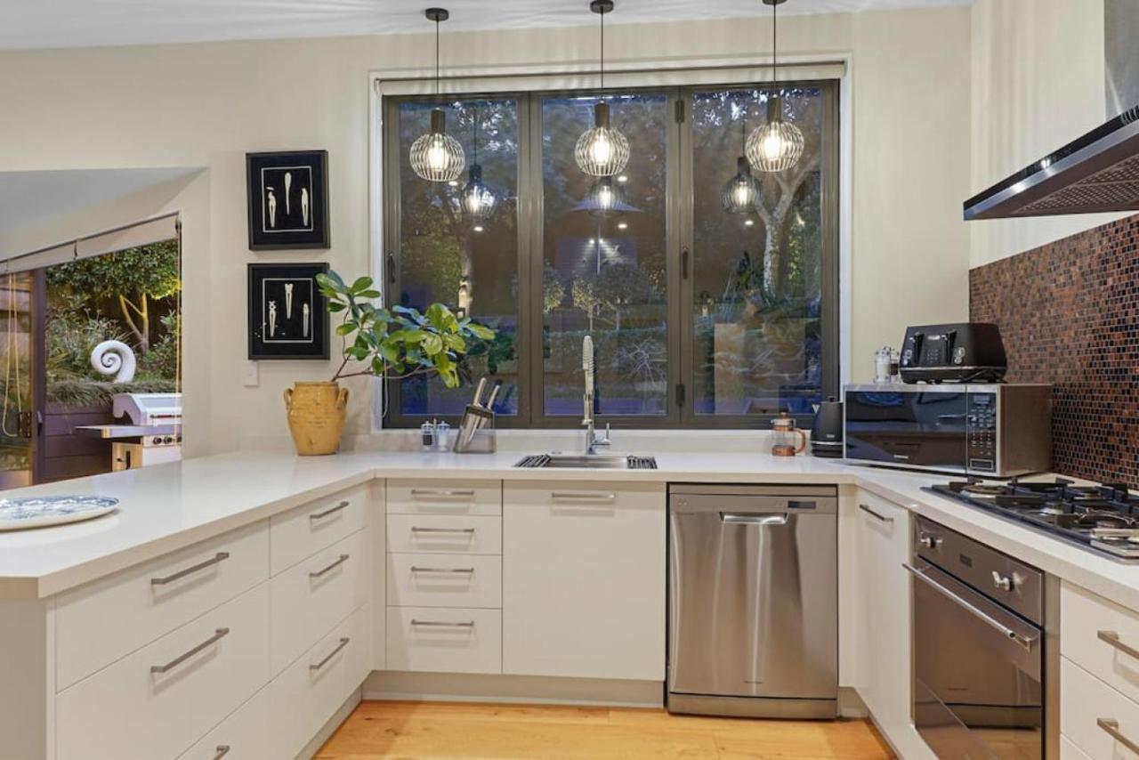 Holiday home Elite Retreat Ponsonby With Parking And Deck