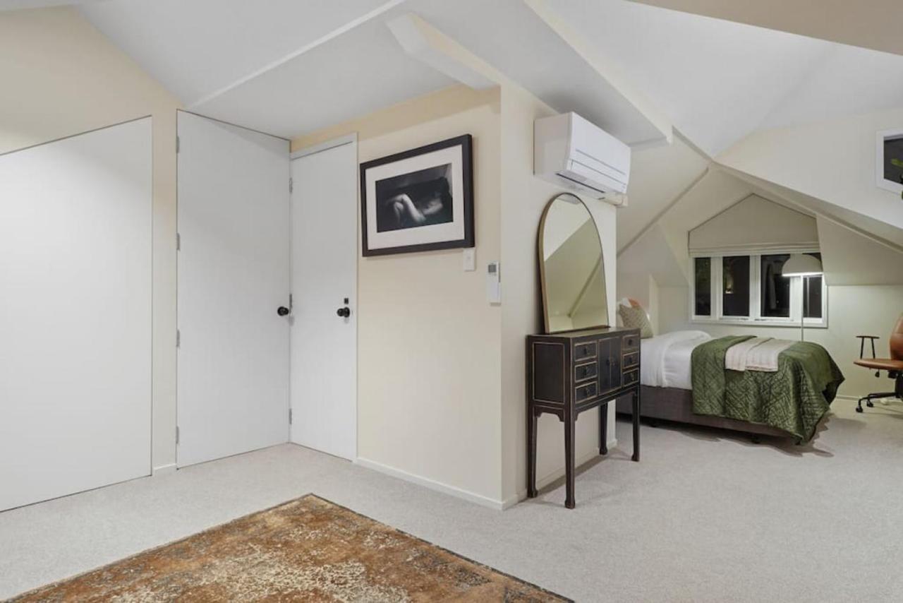 Elite Retreat Ponsonby With Parking And Deck *