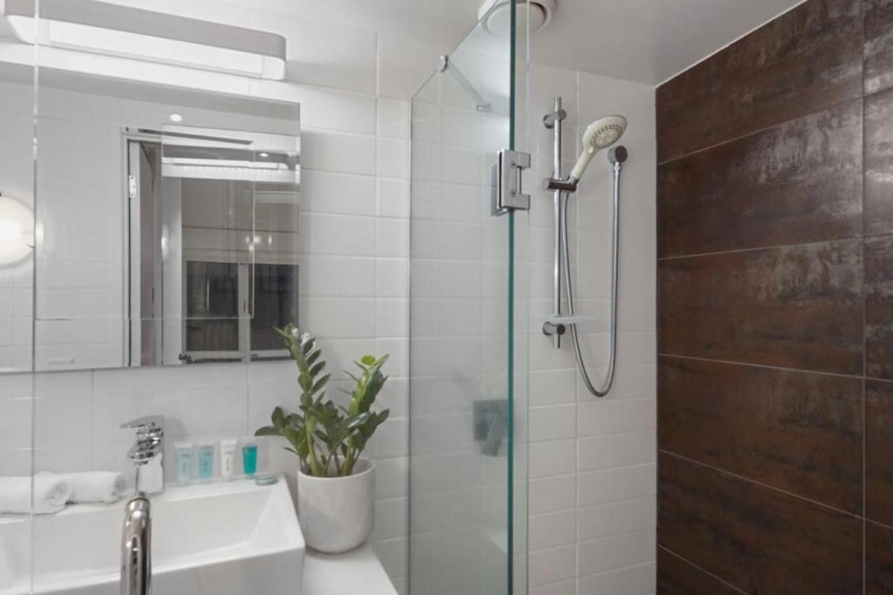 Elite Retreat Ponsonby With Parking And Deck
