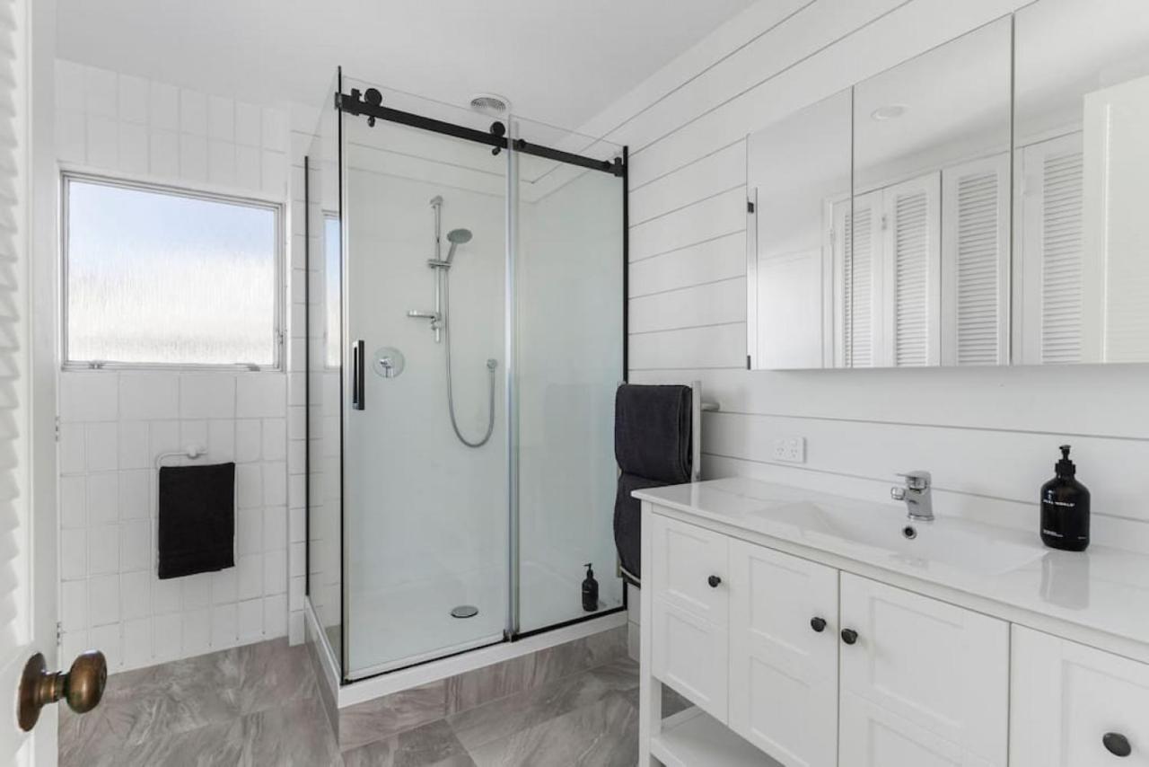 Tranquil Top-floor Breathtaking Views * Auckland
