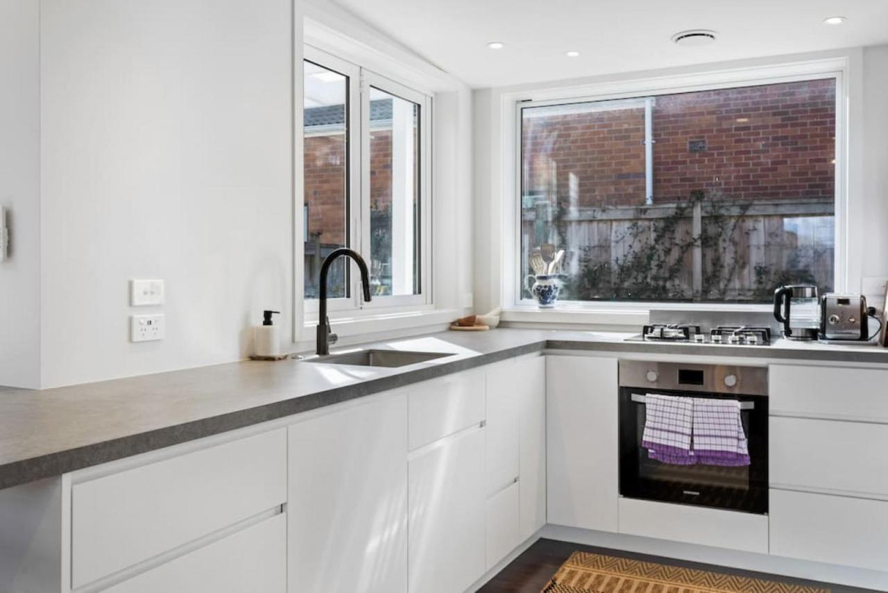 Holiday home Renovated Character - Wifi & Netflix Auckland