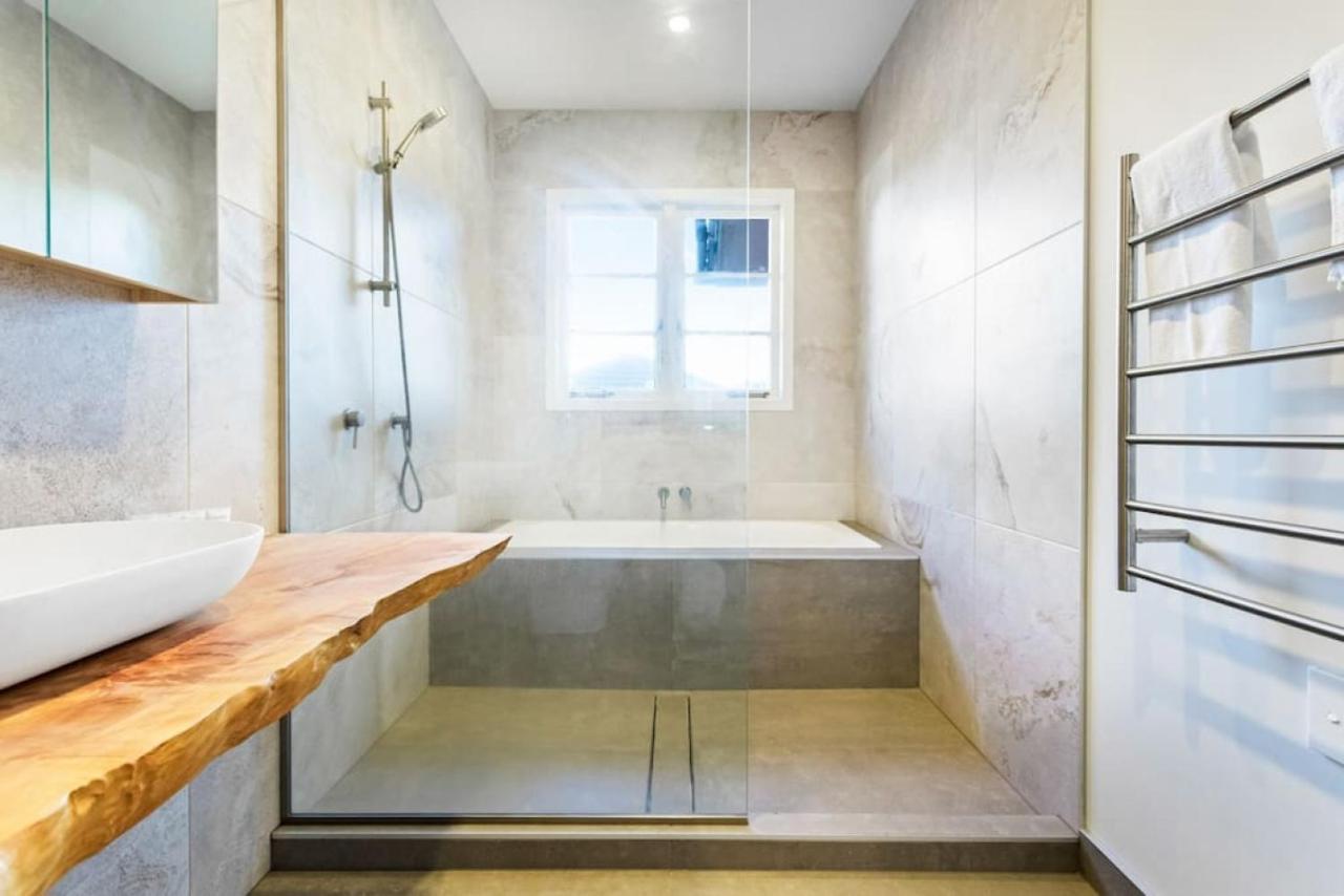 Holiday home Renovated Character - Wifi & Netflix Auckland