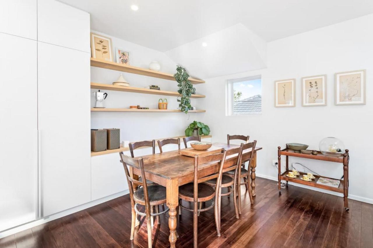 Holiday home Renovated Character - Wifi & Netflix Auckland